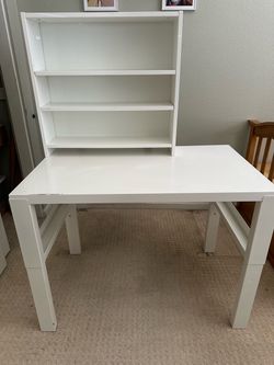 IKEA Pahl White Desk and Hutch