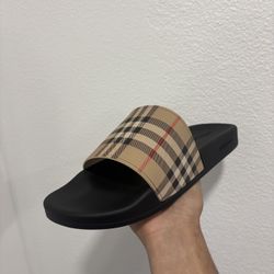 burberry slides size 8-5
