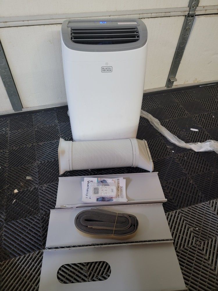 New! Black & Decker 8,000 BTU Portable Air Conditioner AC