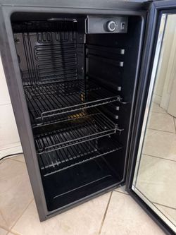 Small Refrigerator 18x19x31
