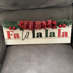 Beautiful Christmas Wall Decor