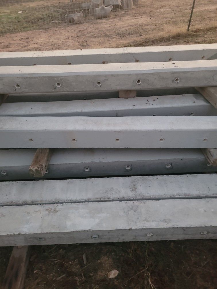 Concrete Fence Post 7"×7"×8'L