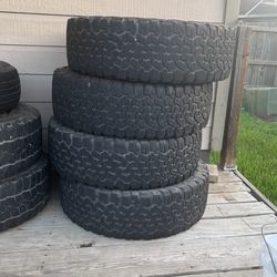 Bf goodrich Tires All Terrain ko2 275/65r20