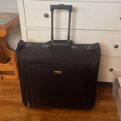 London Fog Garment Luggage for Sale in San Diego, CA OfferUp