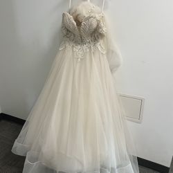 Allure Bridal gown