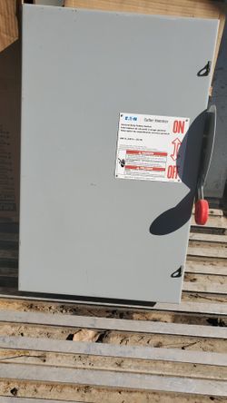 200 AMP 3 pole fuseable Safety Switch
