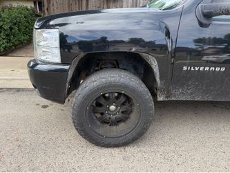 20” Chevy Silverado GMC Sierra Wheels Rims 6x6.5 lug pattern mud tires