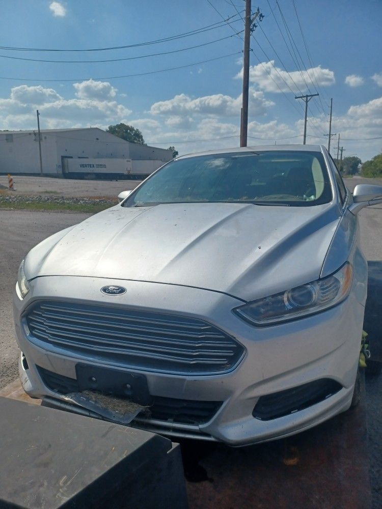 2014 Ford Fusion Parts