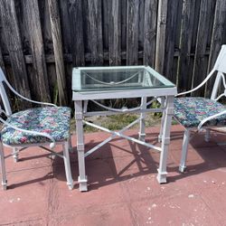 Metal Dining Set 2 Chairs And Small Table 30”H X 26” X 26” Good Condition $100 Firm On Price