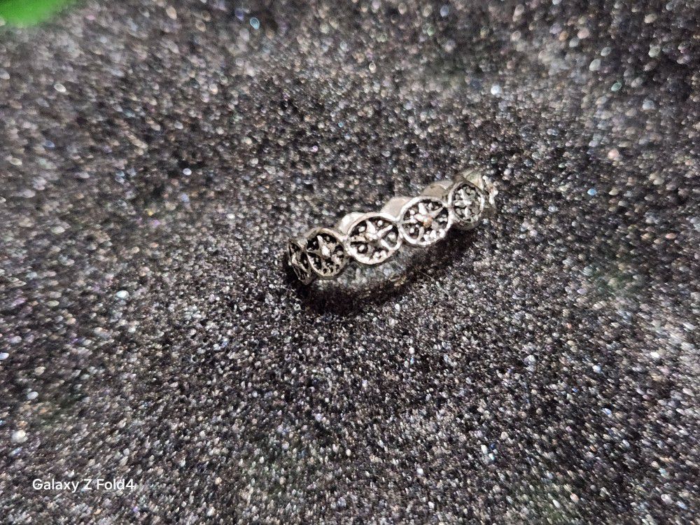 Small Silver Ring Style Is Stars