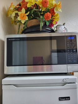 MICROWAVE OVEN 1200 SHARP