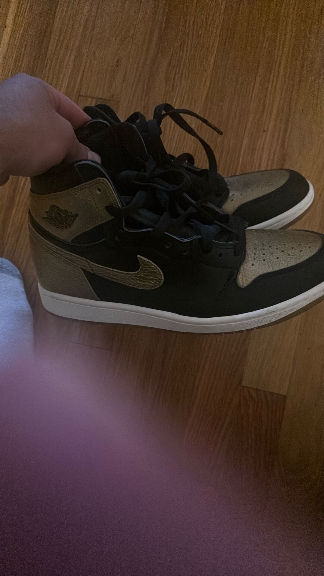 Jordan 1 Black And Gold Size 11