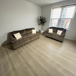 FREE DELIVERY! 🚚  Ashley Furniture Reclining Sofa & Loveseat Set – Excellent Condition