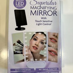Superstar Magnifying Makeup Mirror With LED Light