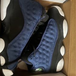 Size 5y Jordan’s And Nikes 