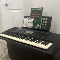 Yamaha Keyboard black Full Size 