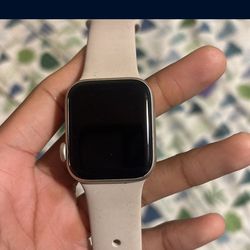 Apple Watch SE 8