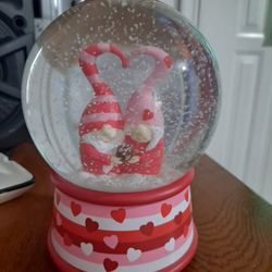 Valentines Day Music Gnome Snowglobe