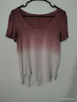 American Eagle Round Hem Shirt