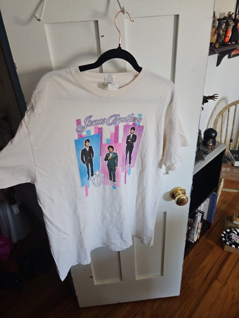Jonas Brothers Tee Shirt