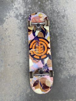 Element Skateboard 7.5