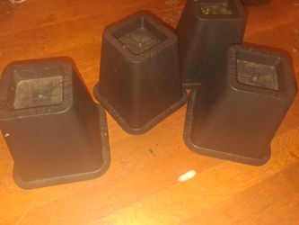 Brown Plastic Furniture Bed Risers Set