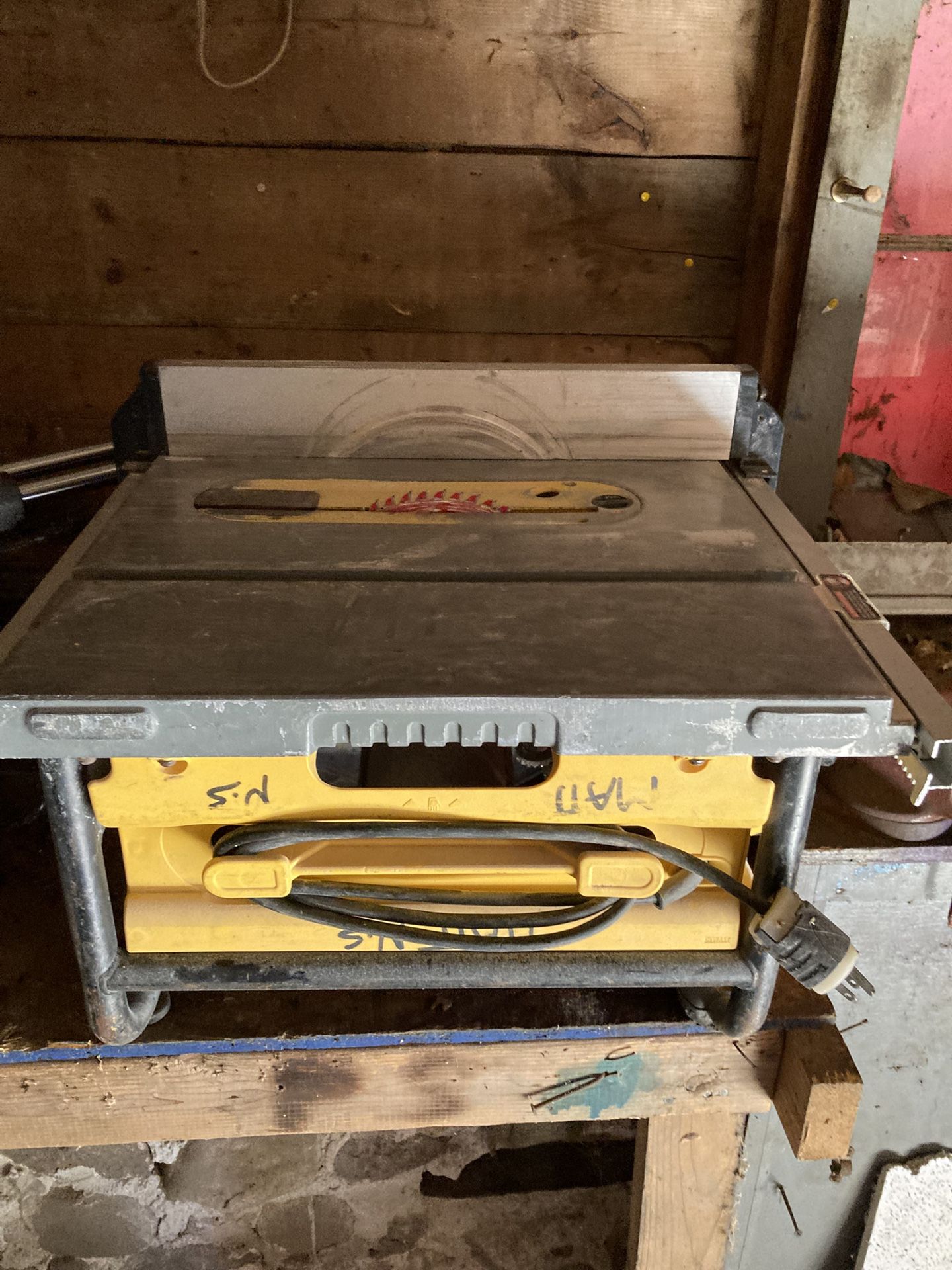 Dewalt tablesaw