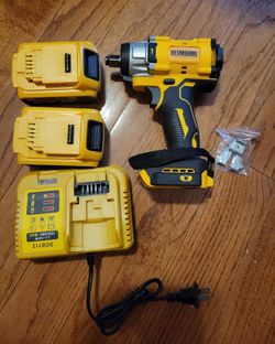 NEW Impact wrench with 2 batteries 8.0Ah & a charger