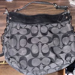 Coach Zoe Signature Hobo Bag. 