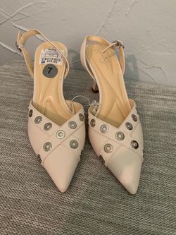 Woman’s Shoes size 7