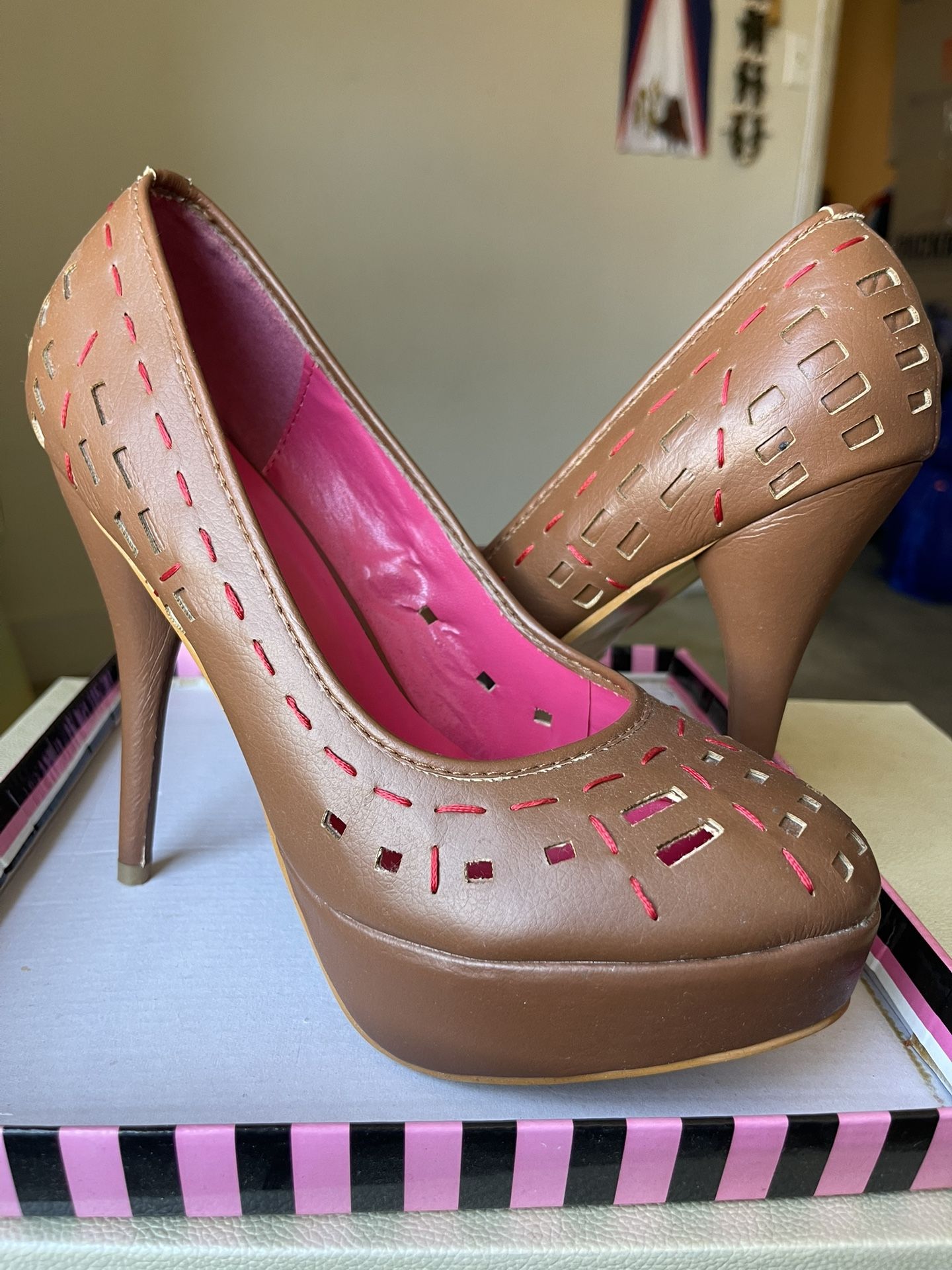 Cognac Shakira Platform Stiletto’s