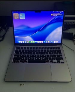 MacBook Air M2