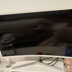 Samsung monitor - 32” Curved (white)