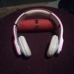 I Hip. Bluetooth Speaker And Headphones 