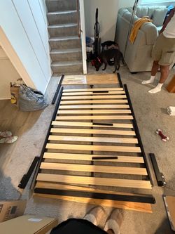 Metal Bed Frame with Wood Slats (Full)