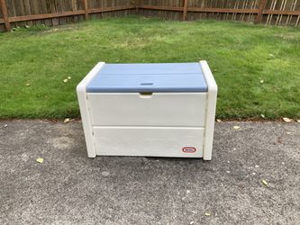 Vintage Little Tikes Tykes Child Size Large Toy box Toy Chest. Blue/white. Great Condition! Smoke and pet free home. 33”x22”x21”.