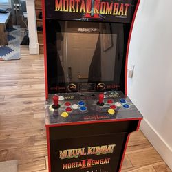 Mortal Kombat arcade-up Gaming Machine 