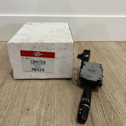 Standard Motor Products CBS1338 Turn Signal Wiper Switch New Open Box