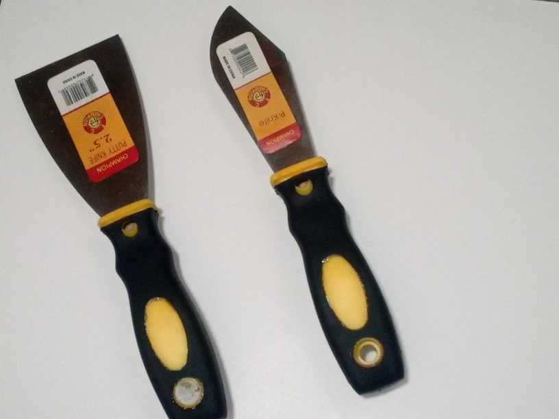 Putty Knife Tool About 500 Give Or Take