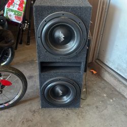 2 Maverick 10 With 1000 Watt Amp And Box