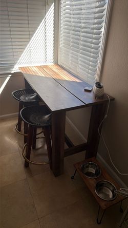 Kitchen bar table