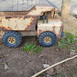1970's Mighty Tonka dump truck. 