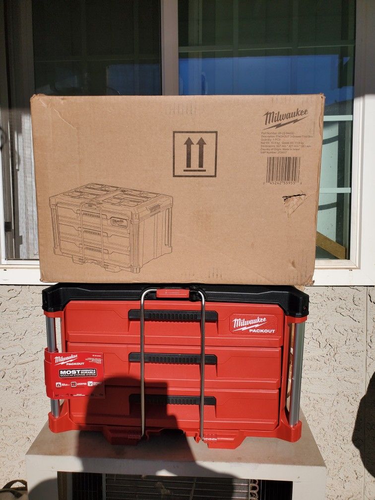 Milwaukee Packout 3 Drawer Toolbox With Dividers Brand New Never Used. Hablo Español 
