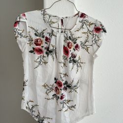 Women’s Clothing 