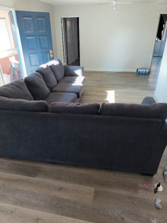 Sectional Couch 