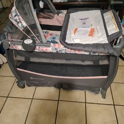 Baby Trend Crib & Playpen