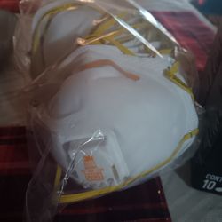 3M Sanding And Fiberglass Valved  Respirator Mask 