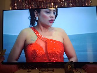 Tv tal 43 inch  roku