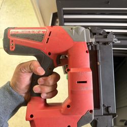 Milwaukee Power Tools