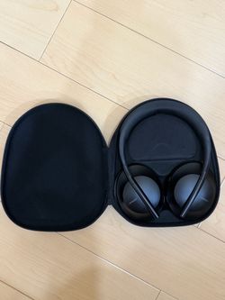 Bose Noise Cancelling Headphones 700